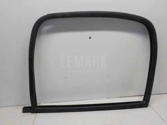 Уплотнитель стекла двери для  BMW 7-serie E65/E66 2001-2008