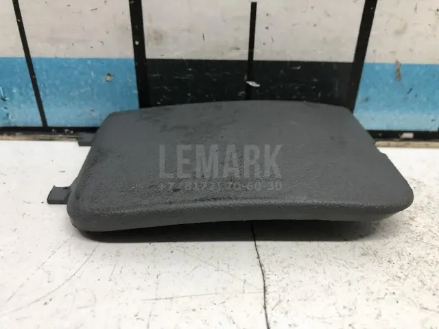 Накладка (кузов внутри) для  BMW X3 E83 2004-2010