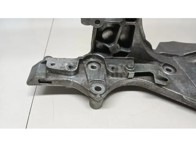 Кронштейн генератора для  BMW 6-serie E63 2004-2009