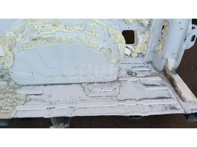 Кузовной элемент