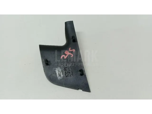 Накладка ручки внутренней для  Chrysler Sebring 2006-2010