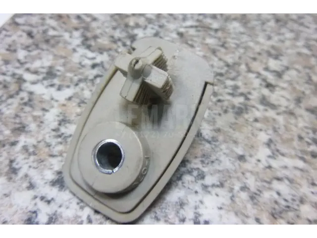 Крючок солнцезащитного козырька для  Ford Fusion 2002-2012