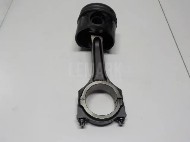 Поршень с шатуном для  Ford Maverick 2001-2007