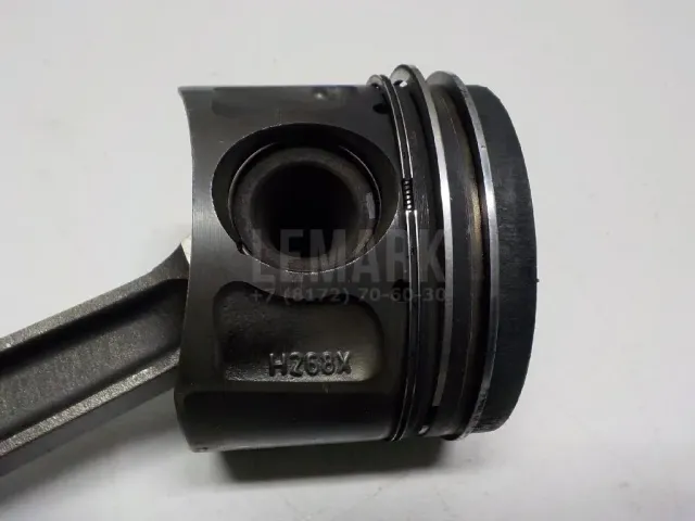 Поршень с шатуном для  Ford Maverick 2001-2007