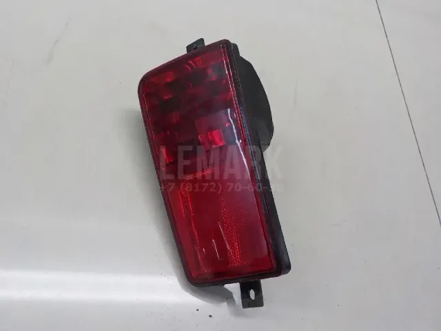 Фонарь задний в бампер левый для  Ford Kuga 2008-2012