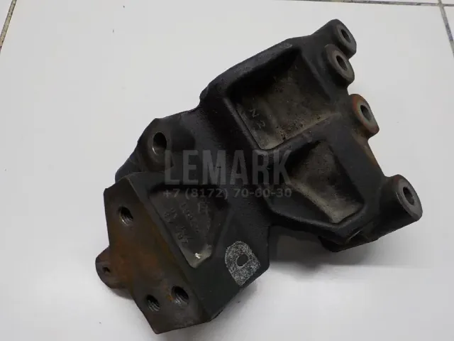 Кронштейн двигателя правый для  BMW 5-serie G30/G31/F90 2017-2023