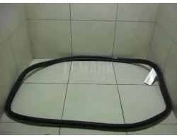 Уплотнитель багажника