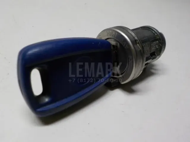 Вставка замка зажигания с ключом для  BMW 5-serie F10/F11 2009-2016