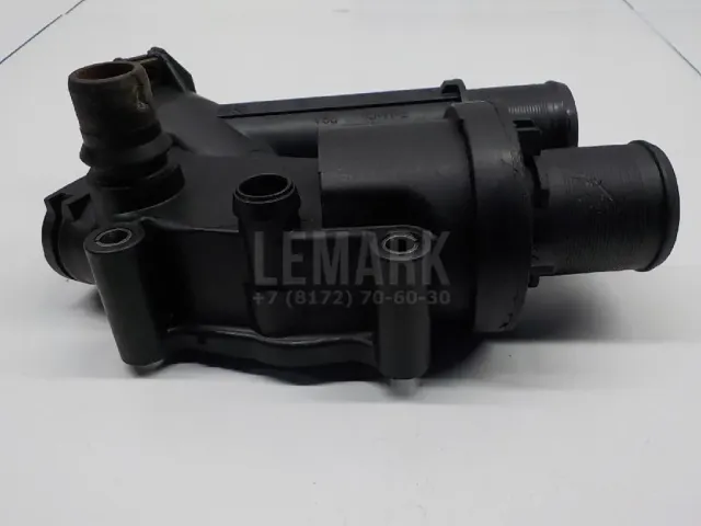 Корпус термостата для  Ford Fusion 2002-2012