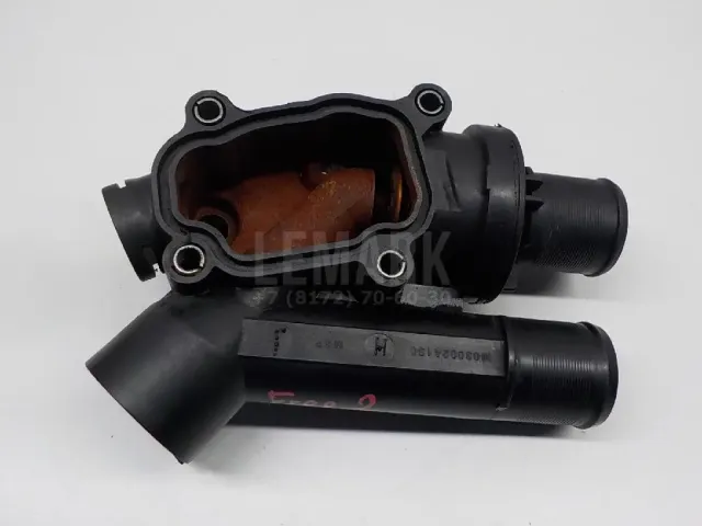 Корпус термостата для  Ford Fusion 2002-2012