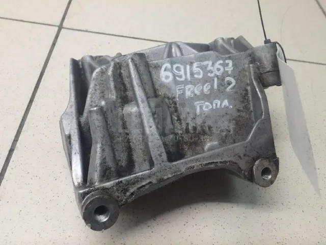 Кронштейн топливного фильтра для  Ford Kuga 2008-2012