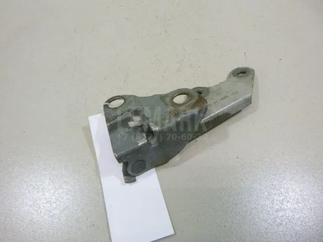 Петля капота левая для  Ford America Escape I 2001-2007