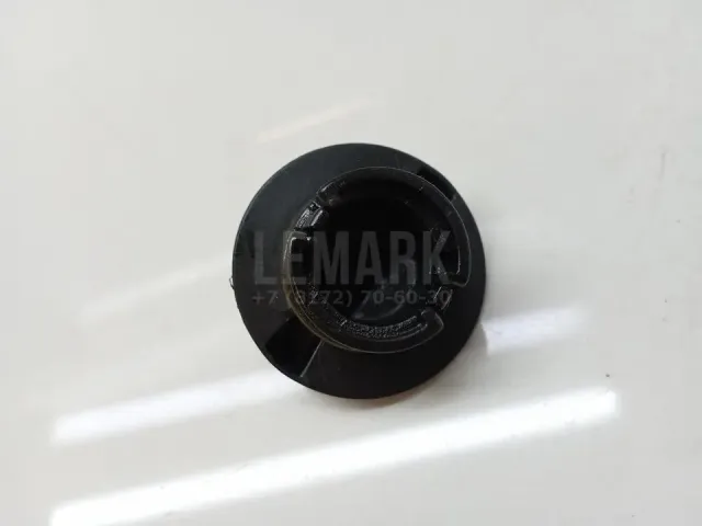 Крышка маслозаливной горловины для  Ford America Mercury Mariner 2007-2010