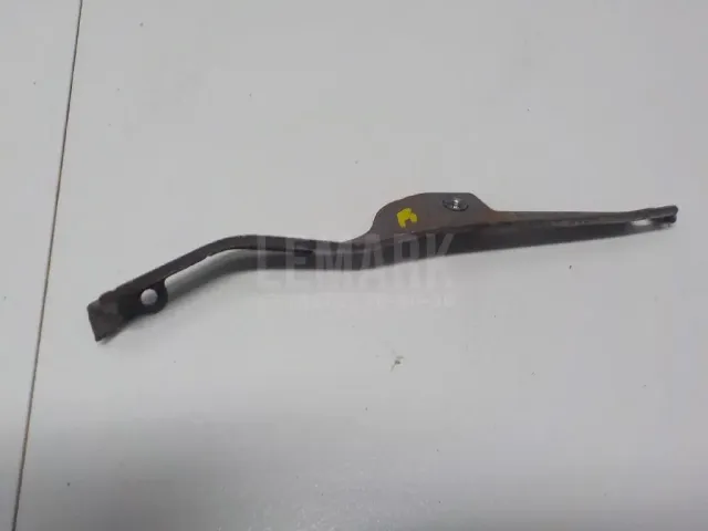 Кронштейн (сопут. товар) для  Ford Focus II 2008-2011