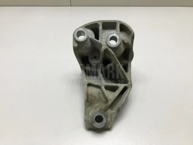 Кронштейн КПП левый для  Audi A4 [B5] 1994-2001