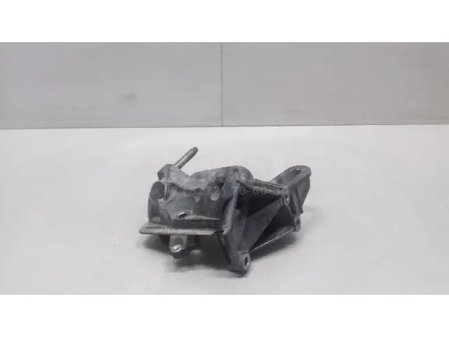 Кронштейн двигателя для  Great Wall Hover 2005-2010
