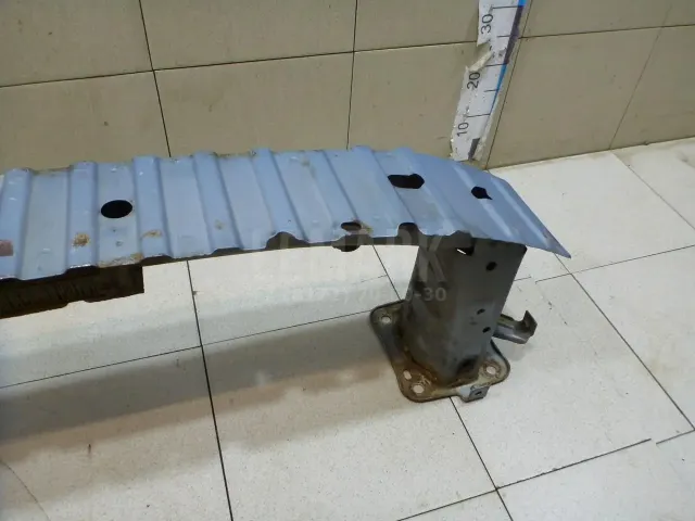 Усилитель переднего бампера для  CASE SV300 2012