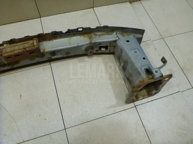 Усилитель переднего бампера для  CASE SV300 2012