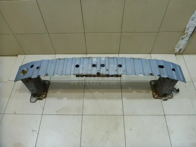 Усилитель переднего бампера для  CASE SV300 2012
