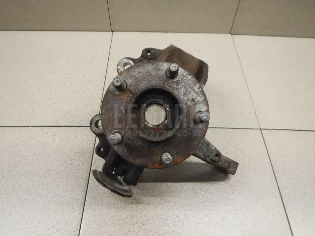 Кулак поворотный передний левый для  BMW X1 F48 2014-2022