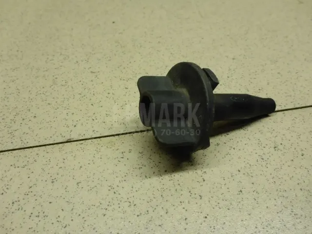 Кронштейн радиатора для  Chrysler Sebring 2006-2010