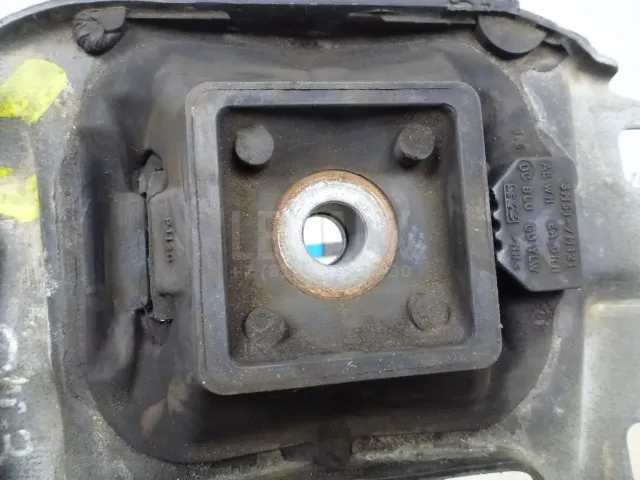 Опора КПП левая для  Audi A4 [B6] 2000-2004