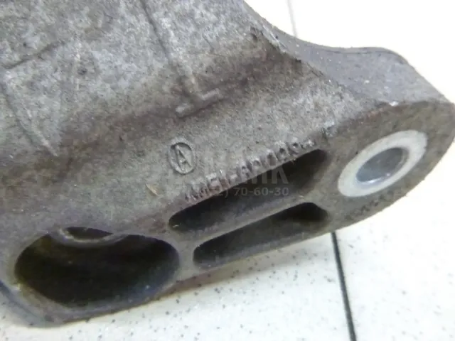 Кронштейн опоры КПП для  Audi TT(8N) 1998-2006