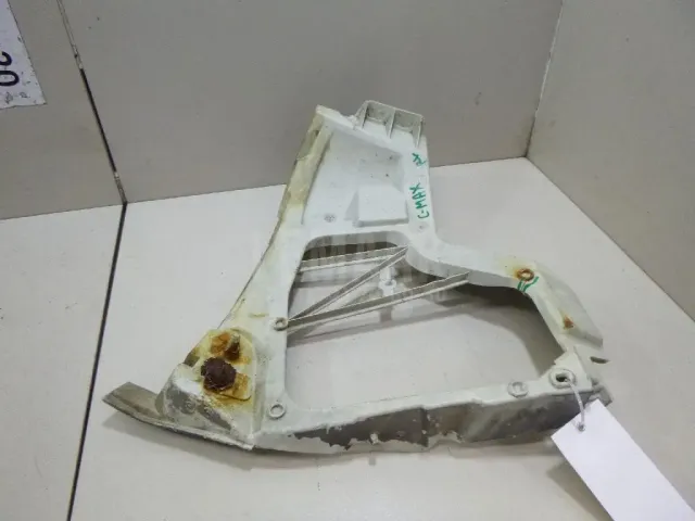 Направляющая заднего бампера левая для  Ford C-MAX 2003-2010
