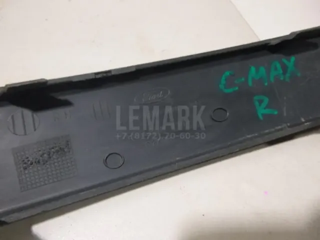 Накладка переднего бампера правая для  BMW 3-serie F30/F31/F80 2011-2020