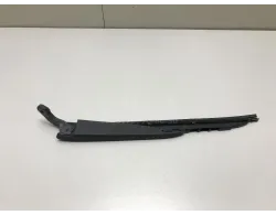 Поводок стеклоочистителя заднего