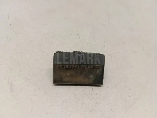 Отбойник крышки багажника