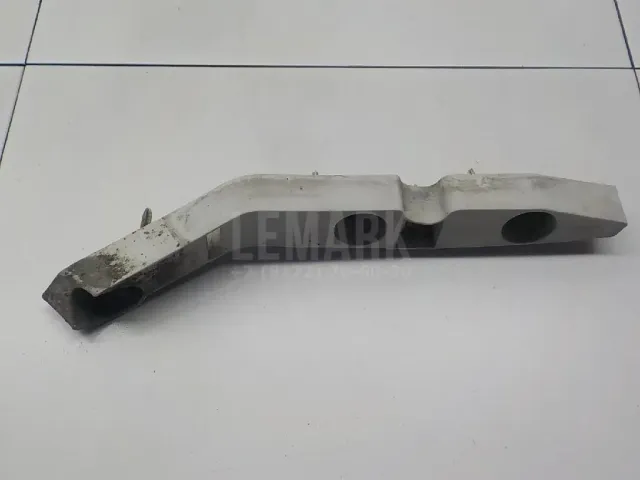 Направляющая переднего бампера левая для  BMW 3-serie F30/F31/F80 2011-2020