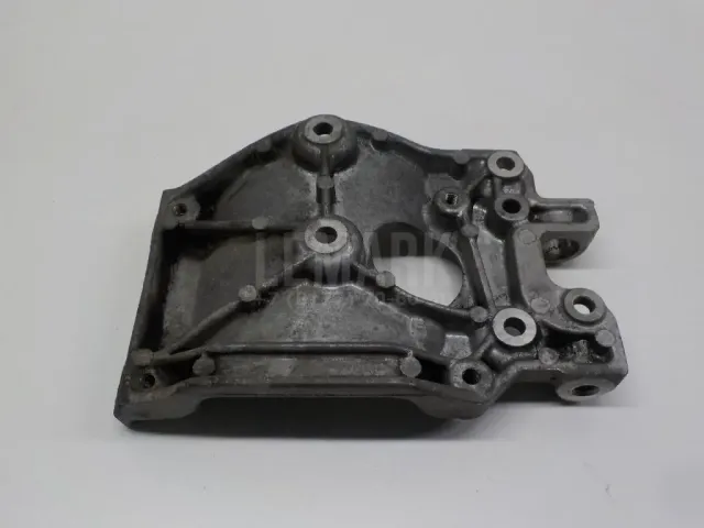 Кронштейн кондиционера для  Geely CK/Otaka 2006-2016