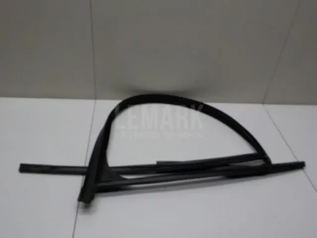 Уплотнитель стекла двери для  Chevrolet Rezzo 2005-2010