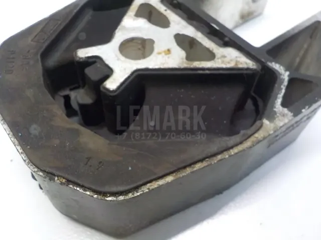 Опора двигателя задняя для  Ford Focus II 2008-2011