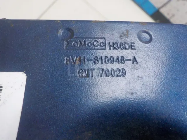 Усилитель переднего бампера для  Ford Kuga 2008-2012