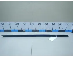 Накладка стекла переднего левого