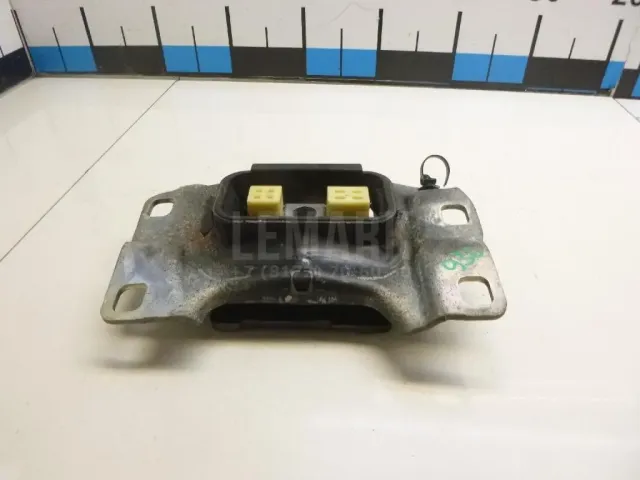 Опора КПП левая для  Great Wall Hover 2005-2010