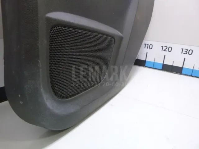 Обшивка двери задней правой для  Ford C-MAX 2003-2010