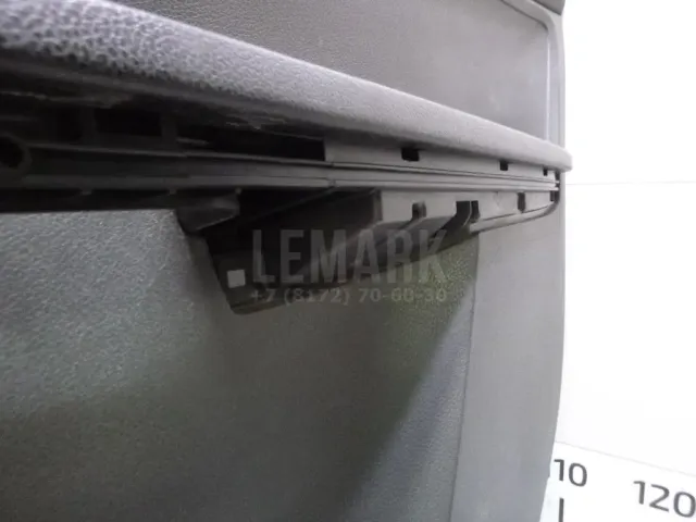 Обшивка двери задней правой для  Ford C-MAX 2003-2010