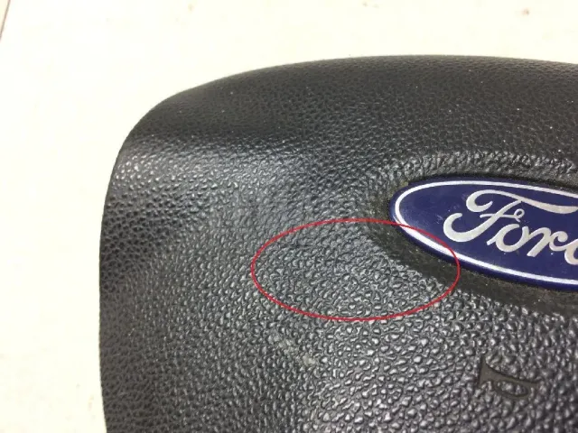 Подушка безопасности в рулевое колесо для  Ford Escape EUR 2007-2009