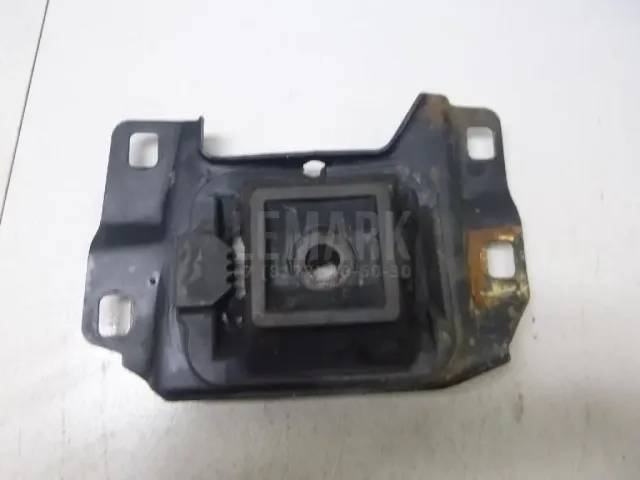 Опора КПП левая для  Honda Accord VI 1998-2002
