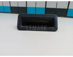 Кнопка открывания багажника