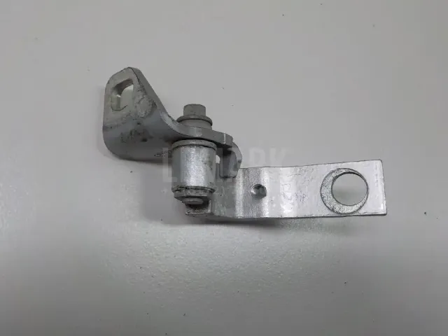 Петля двери задней правой нижняя для  Ford America Ranger USA 1983-2003