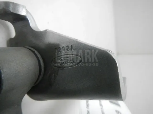 Петля двери передней правой нижняя для  BMW 3-serie E90/E91 2005-2012