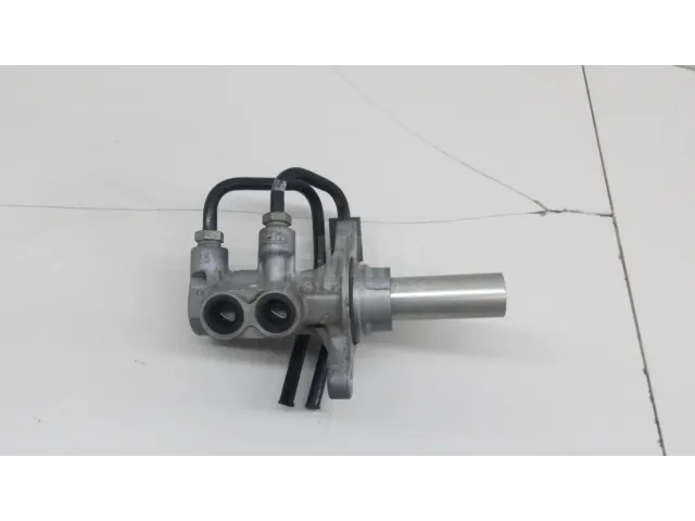 Цилиндр тормозной главный для  CASE SV300 2012