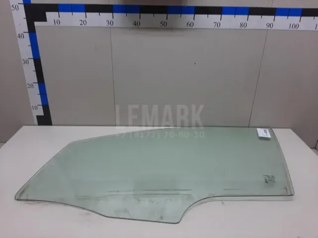 Стекло двери передней левой для  Ford America F150 2008-2014