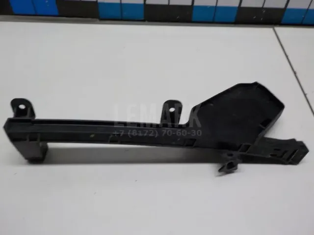 Направляющая стекла двери для  BMW X3 E83 2004-2010