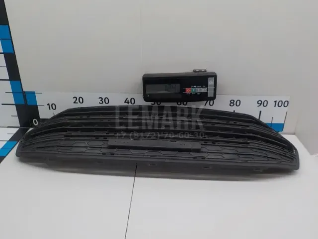 Решетка в бампер центральная для  Honda Accord VII 2003-2008