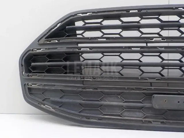 Решетка в бампер центральная для  Honda Accord VII 2003-2008